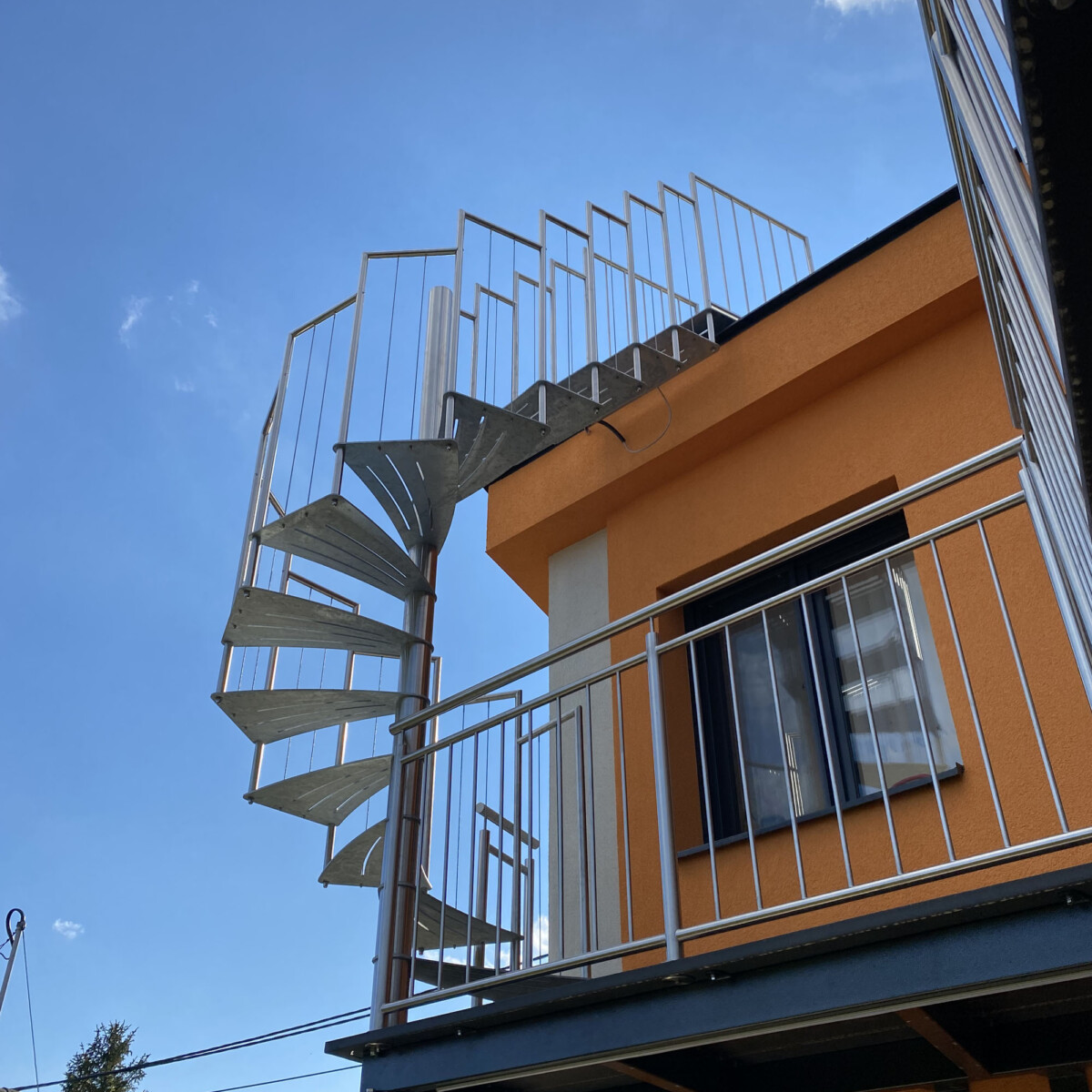 Spindeltreppe mit Balkon in Wien