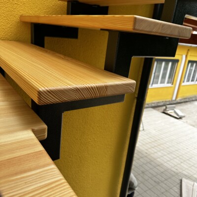 Produktfoto: Zweiholmtreppe mit zwei Zwischenpodesten 10