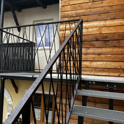 Produktfoto: Zweiholmtreppe mit Creativegeländer 4