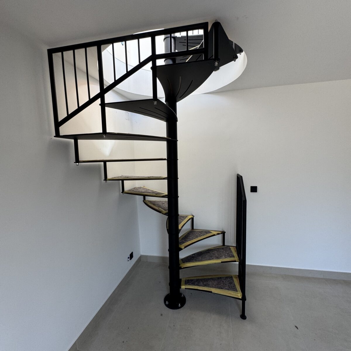 Edelstahlspindeltreppe